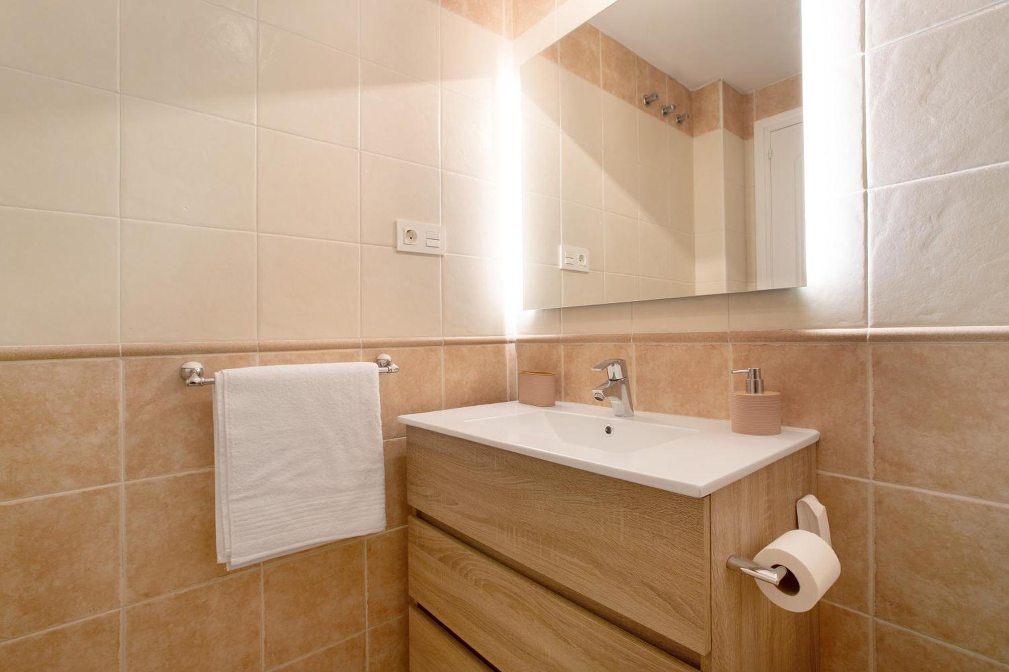 Apartamento Carlos Haya มาลากา ภายนอก รูปภาพ